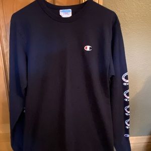 Champion Long Sleeve w/flag pattern logo on arms